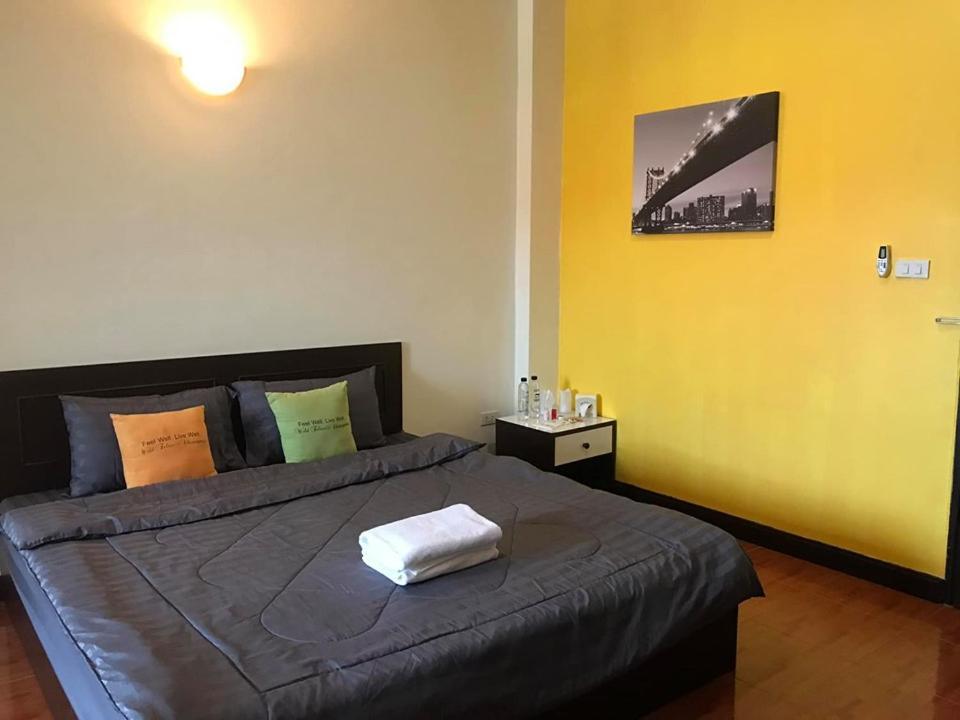 Nk Place Hostel Chiang Mai Bagian luar foto